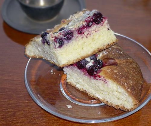 Бриошь с фруктами от Карин Горен