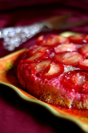 Перевернутый сливовый пирог