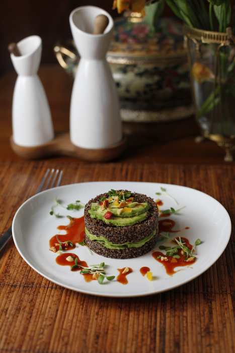 Салат из канивы с авокадо