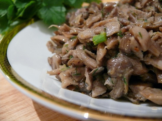 Чашушули из вешенок