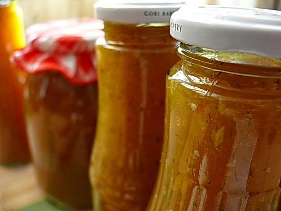 Соус из желтого или красного ткемали