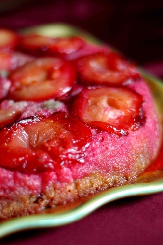 Перевернутый сливовый пирог