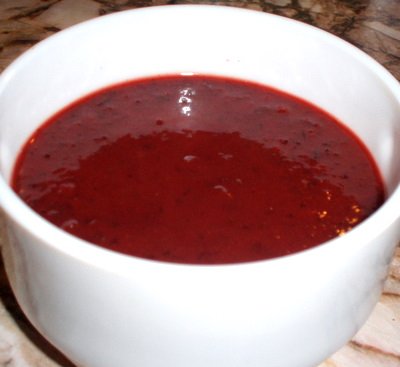 Свиная отбивная с клюквенным соусом