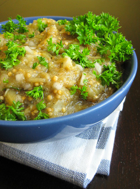 Мелидзаносалата ( (Μελιτζανοσαλάτα, Melitzanosalata)