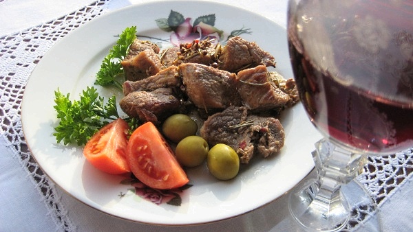 Свинина в вине (хиринО красАто)