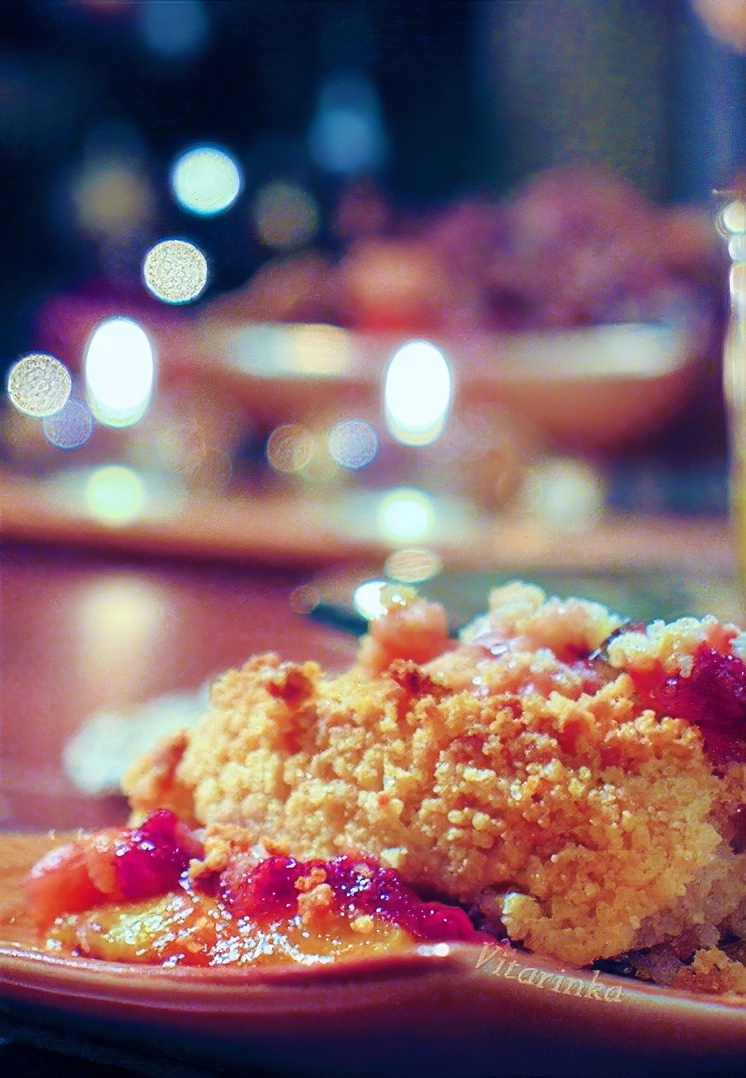 Крамбль с шоколадом и яблоками