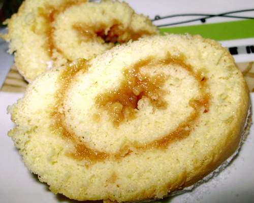 Быстрый рулет с яблоками