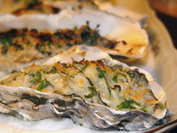 Грилованные устрицы из залива Тoмалес