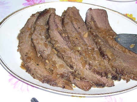 Телятина в чесночном соусе