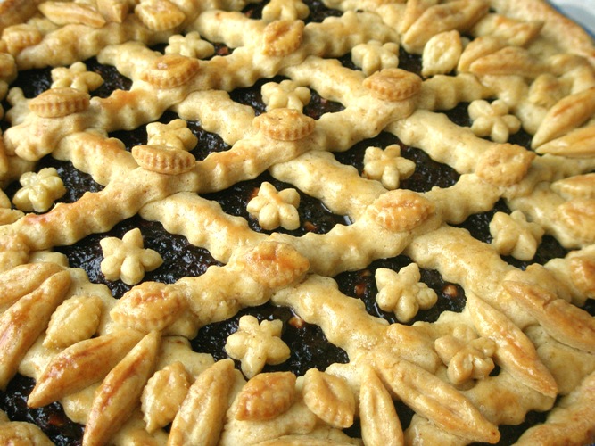 Пай с черносливом