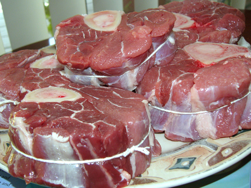 Телячьи ножки (Ossobuco) в вишневом пиве