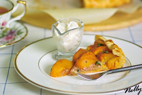 Галета с абрикосами и тимьяном