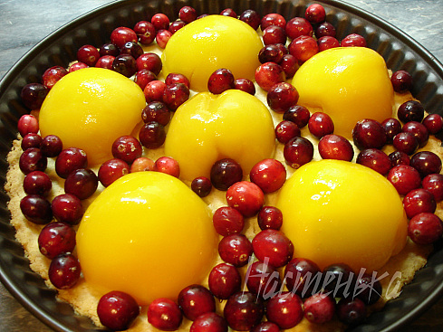 Миндальный тарт с персиками