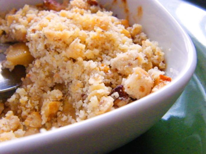 Яблочно-банановый крамбл