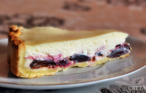 Творожно-сливовый тарт