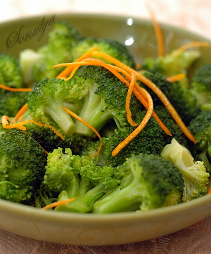 Брокколи под апельсиновой заправкой