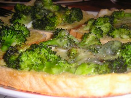 Тосты с брокколи