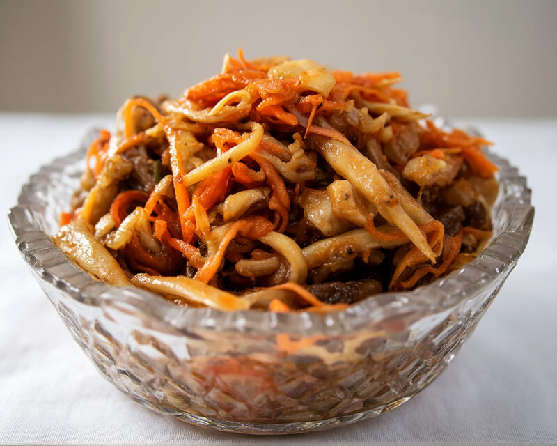 Морковча со свиными ушками