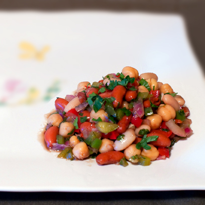 Мексиканский салат из фасоли