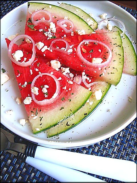 Салат из арбуза с фетой
