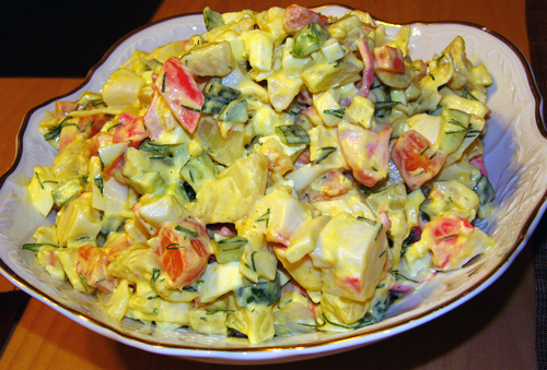 Салат из имитации крабового мяса