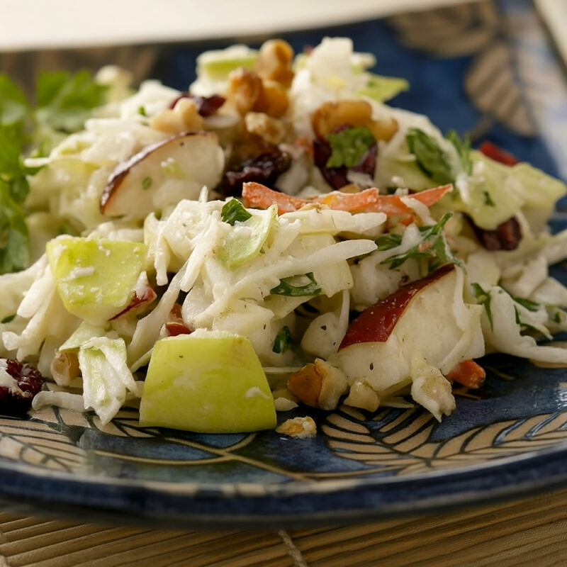 Вальдорфский салат с капустой (Waldorf Coleslaw)