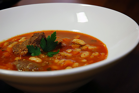 Томатный суп с фасолью