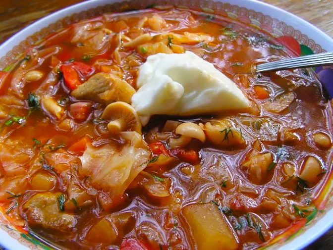 Борщ с грибами