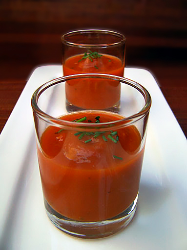 Суп из запеченных овощей с тремя способами подачи