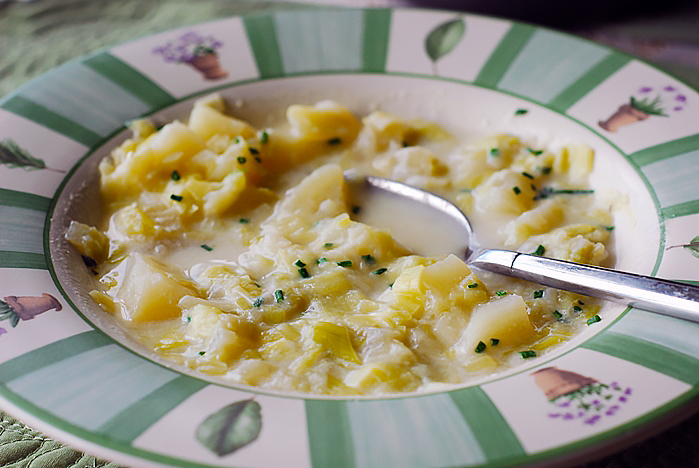 Суп из картофеля и лука порея (Potage Parmentier)