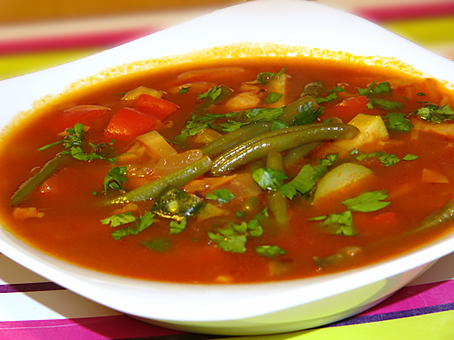 Рисовый суп с фасолью