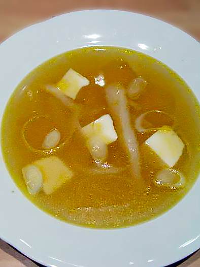 Овощной бульон с тофу и дайконом