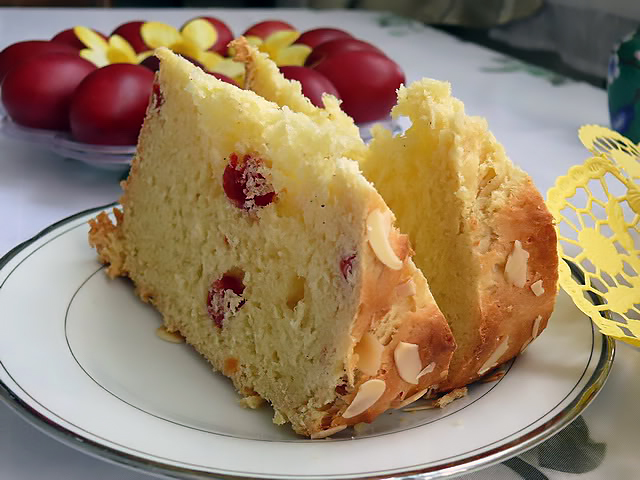 Пасхальный кулич