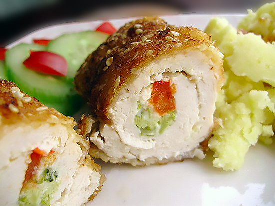 Рулеты из куриной грудки с сюрпризом