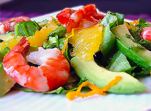 Салат из креветок и авокадо с апельсиновым соусом