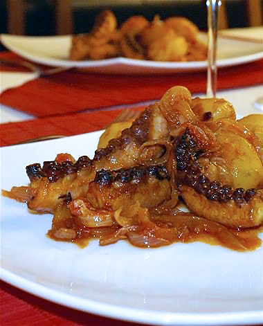 Запеченный осьминог (Polvo no Forno)