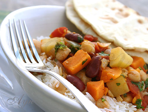 Овощное рагу с горохом нут и рисом басмати