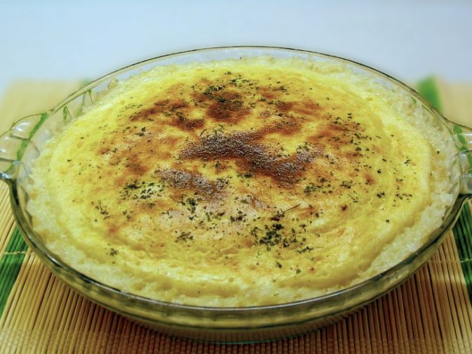 Сырный пирог из лосося в микроволновке