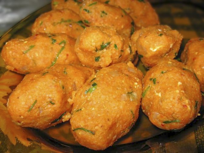 Котлеты из булгура и чечевицы (Mercimek Koftesi)