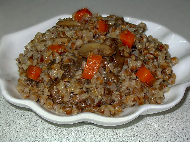 Гречка с говядиной и грибами