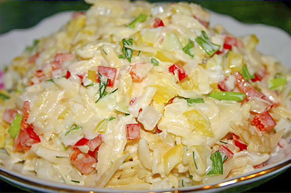 Салат из яблок и болгарского перца