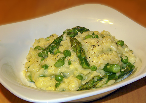 Ризотто со спаржей и зеленым горошком