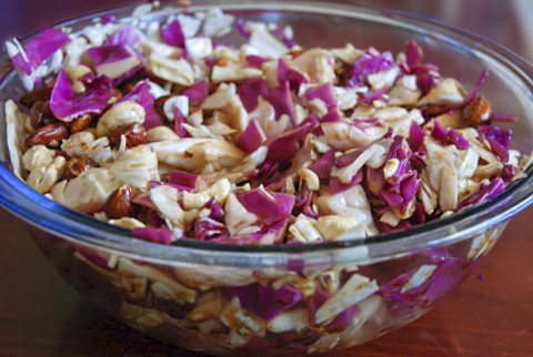 Салат из разноцветной капусты