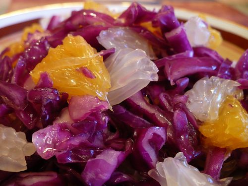 Салат из краснокочанной капусты с цитрусовыми
