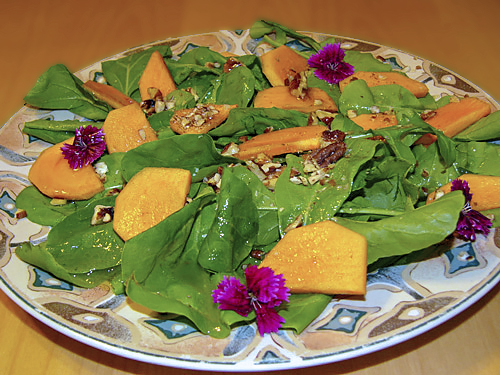 Салат из рукколы с хурмой