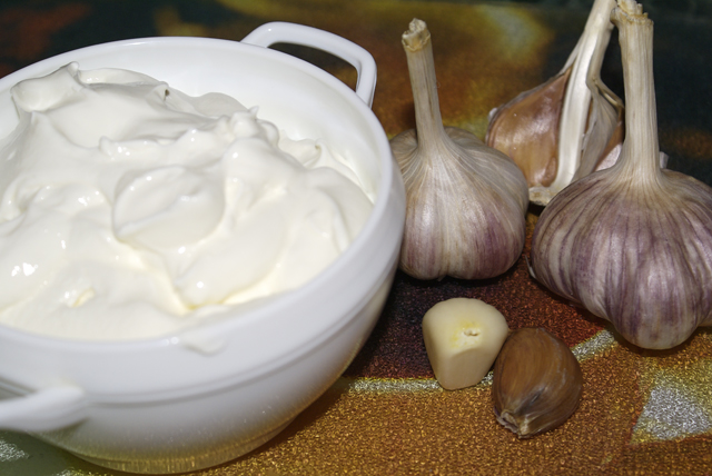 Белый чесночный соус