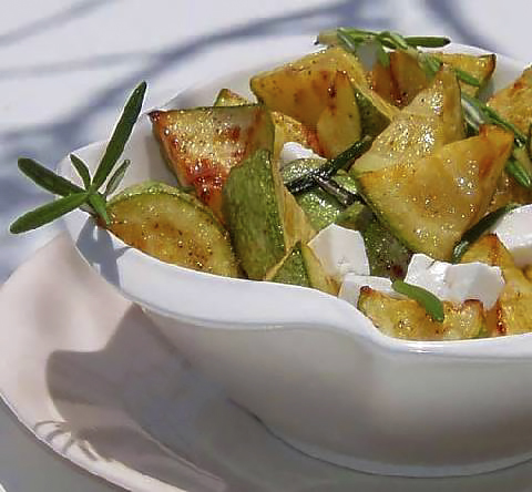 Салат с кабачками и розмарином