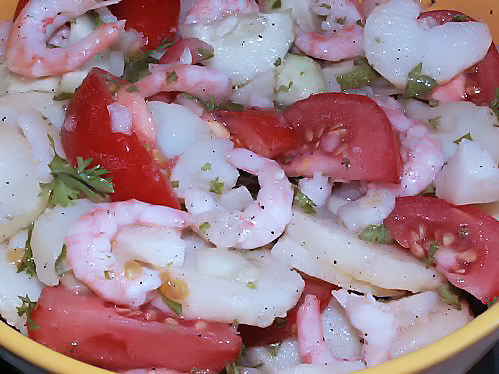 Овощной салат с креветками ("Кафе Англез")