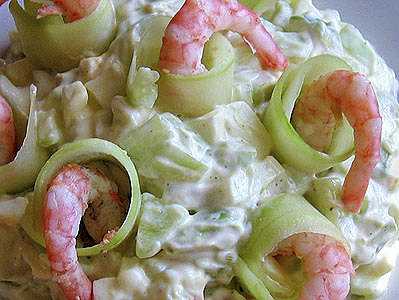 Салат с авокадо и креветками