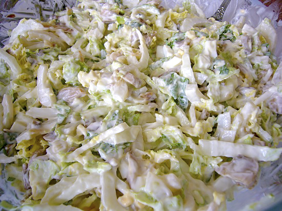 Салат с кальмарами